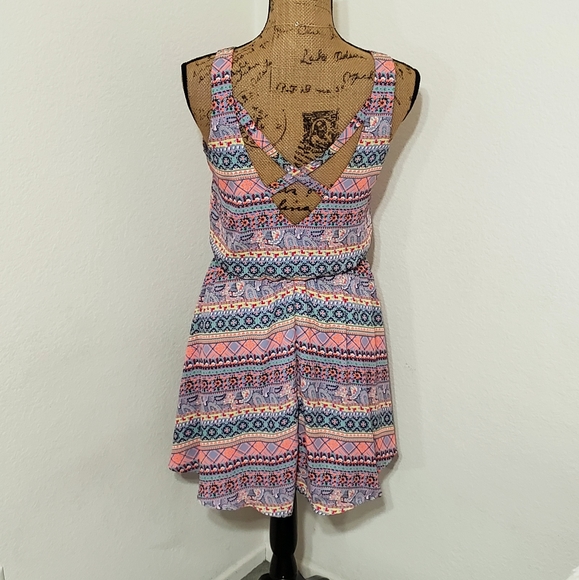 LUSH Floral abstract sundress multicolored Small criss-cross back - Picture 6 of 8